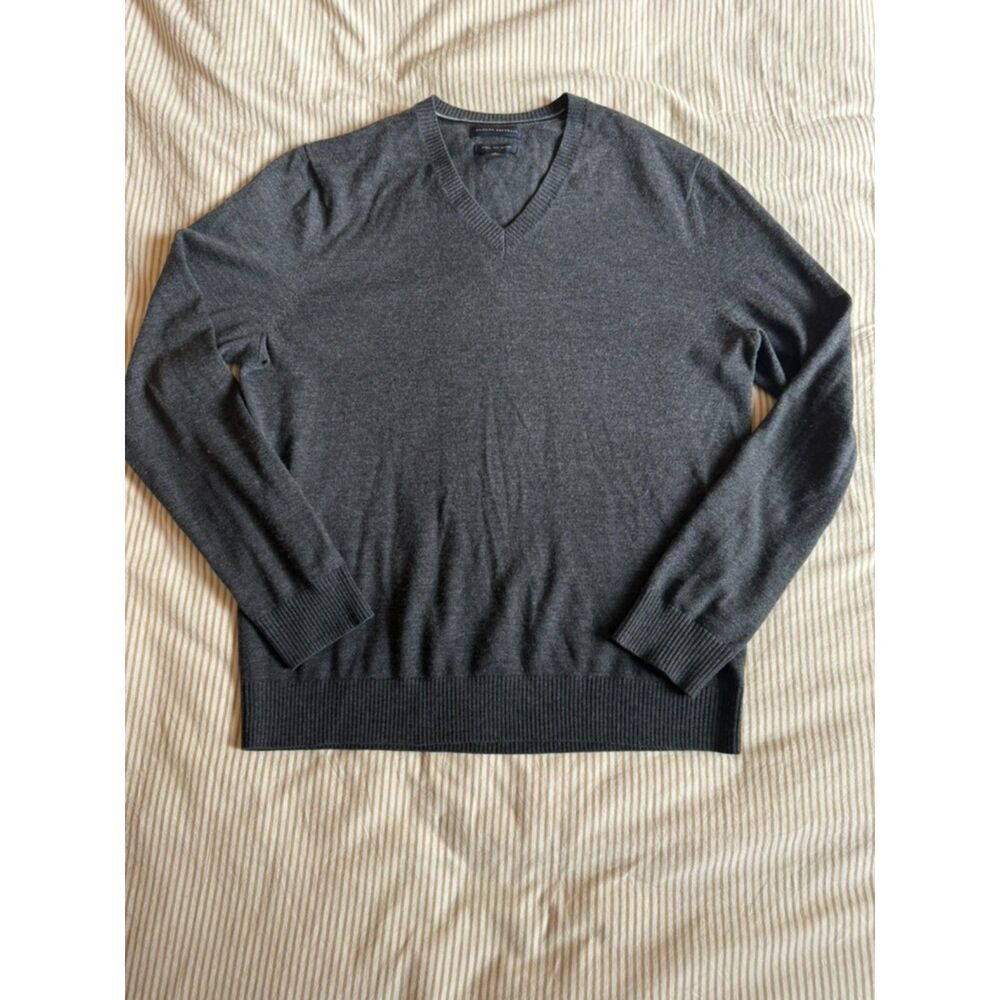 Banana Republic 100% Extra Fine Merino Wool Sweater